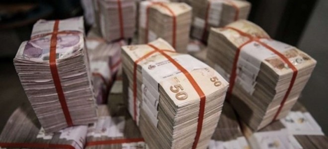 Bütçe ağustosta 129,6 milyar lira açık verdi